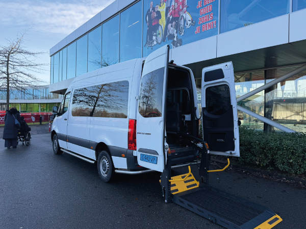 Rolstoelbus luchthaven