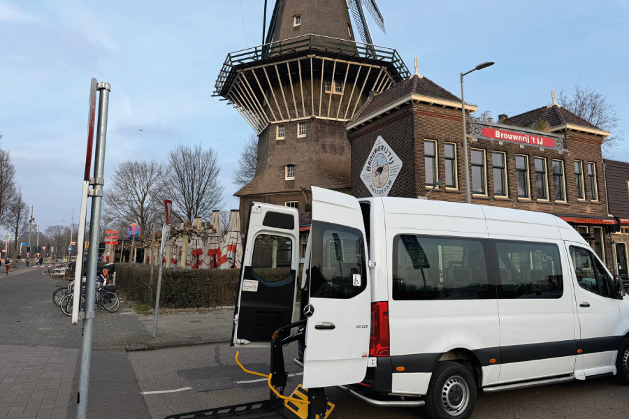 Luchthavenvervoer rolstoeltaxi